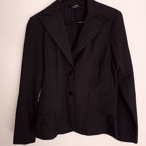 B. Moss skirt and jacket suit set